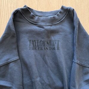 TAYLOR SWIFT ERAS TOUR MERCH SWEATSHIRT | SIZE XL
